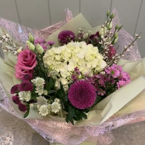 flwoers-in-gift-box